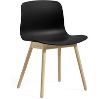 Stuhl About A Chair AAC12 Soaped Oak black 2.0 von Hay