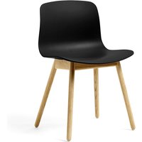 Stuhl About A Chair AAC12 Water-based Lacquered Oak black 2.0 von Hay
