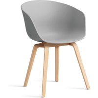 Stuhl About A Chair AAC22 Soaped Oak concrete grey 2.0 von Hay