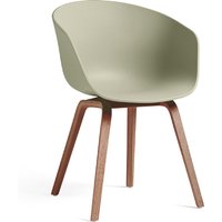 Stuhl About A Chair AAC22 Water-based Lacquered Walnut pastel green 2.0 von Hay