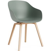 Stuhl About A Chair AAC222 Soaped Oak fall green 2.0 von Hay