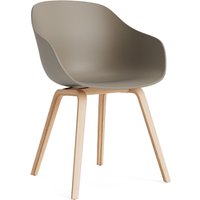 Stuhl About A Chair AAC222 Soaped Oak khaki 2.0 von Hay