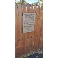 Custom Geschnitztes Holzschild - "Uns Ist Ein Kind Geboren, Uns Sohn Gegeben ... Jesaja 9, 6" von HayleesCloset