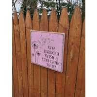 "Geschnitztes Holzschild "We Made A Wish & You Came True" "Geschnitztes Holzschild "We Made A Wish & You Came True" von HayleesCloset