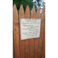 "Personalisierte Geschnitztes Hölzernes Zeichen - "Twinkle Twinkle Kleiner Stern, Oben Im Himmel Ist, Wo Du Bist ..." von HayleesCloset