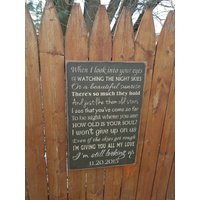 "Personalisierte Geschnitztes Holzschild - "When I Look Into Your Eyes, It's Like Watching The Night Skies ..." Jason Mraz "I Won't Give Up" von HayleesCloset