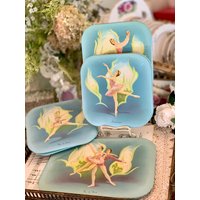 8Er Set Ballerina Tischsets Aus Kork - Mid Century Tischset Ballett Pas De Chat Rose Adagio Arabesque Deux Vintage 8Er Set Ballerina Tischsets Aus Kork - Mid Century Tischset Ballett Pas De Chat Rose Adagio Arabesque Deux Vintage von HayleysCollectables
