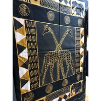 Girraffe Wandaufhänger Oder Tischdecke Aus Batik von HazyEveCollections