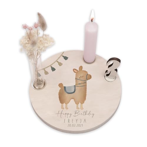 Personalisierter Geburtstagsteller aus Holz mit Kerzenhalter, Vase & Jahres Zahlen - Geburtstagsdeko mit Name - 1. Geburtstag Baby & Kinder Geschenk - ⌀16 cm x 12mm - hellomini (Alpaka) von hellomini