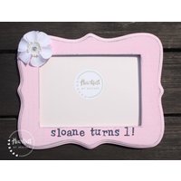Geburtstagsgeschenk Mädchen - Personalisierter Rahmen Baby Kinderzimmer Dekor 1. Geburtstag Einzigartige Babygeschenke von HeartfeltByHeatherDS