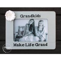 Personalisierter Enkelkinder Make Life Grand Wood Bilderrahmen - Muttertagsgeschenk Für Oma Rahmen Geburtstagsgeschenke Nana von HeartfeltByHeatherDS