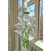 Grüner Schutzengel Autoschmuck Mit Swarovski Kristallen, Suncatcher Für Haus Oder Rückspiegel - "Faith" von HeartstringsByMorgan