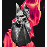 Vlad Fledermaus Schmelzen, Halloween, Handgemacht, Fantasy, Mystisch, Hexerei, Gothic, Gargoyle Dekor, Goth Wohndekor, Witchy Melt von HeavenlyDarknessShop