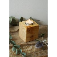 Handgefertigter Kerzenhalter Aus Holz Für Teelicht Oder Kerzenständer/Altholz Umweltfreundlich von HederaArtistry
