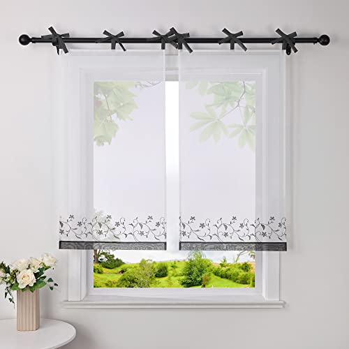 HeichkelL Bestickte Scheibengardine Blumen Muster Voile Bistrogardine Transparente Kurzstores mit farblichen Schlaufen Grau BxH 60x90 cm 1 Stück HeichkelL Bestickte Scheibengardine Blumen Muster Voile Bistrogardine Transparente Kurzstores mit farblichen Schlaufen Grau BxH 60x90 cm 1 Stück von HeichkelL