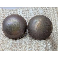 2 1/4 "Antikes Dekoratives Gestanztes Stahltürknauf-Set von HeidisRustyRelics