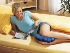Favourite Pillow Entspannungs und Stützkissen | Ø 33 cm | blau | formstabile Mikro-Polystyrol-Kügelchen von Heim & Büro