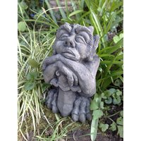 Gargoyle Schwert Wächter Mini Kunst Sandstein Antik Look H 40 von HeimUndGartenDeko