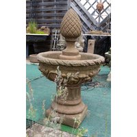 Garten Brunnen Gartenbrunnen Pinie Klein Rund Mit Pumpe Kunst Sandstein Antik Look J 04 von HeimUndGartenDeko