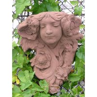 Jugendstil Kopf Zum Bepflanzen Oben Offen Wandbild Kunst Sandstein B 08 von HeimUndGartenDeko