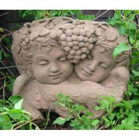 Putten Engel Kopf Mit Trauben Zum Bepflanzen Kunst Sandstein B 04 von HeimUndGartenDeko