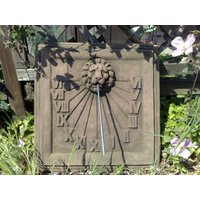 Sonnenuhr Platte Löwe Kunst Sandstein Antik Look C 03 von HeimUndGartenDeko