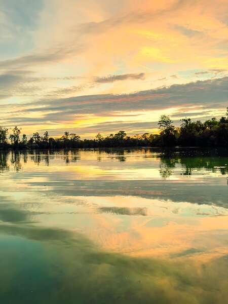 Heimart Impress Ökologischer Fine Art Druck / Fotografie - Wasserreflexion Sonnenuntergang / See / Wanddekoration von Heimart Impress