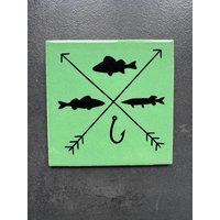 Dekorative Fliese Mit Schriftzug "Fisch Und Haken" Fliese Grün - Schrift - Schwarz - Das Perfekte Geschenk Dekorative Fliese Mit Schriftzug "Fisch Und Haken" Fliese Grün - Schrift - Schwarz - Das Perfekte Geschenk von Heimatliebe4390