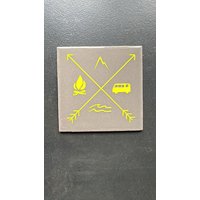 Dekorative Fliese Mit Schriftzug "Vanlife" Fliese Grau - Schrift- Neongelb- Das Perfekte Geschenk Dekorative Fliese Mit Schriftzug "Vanlife" Fliese Grau - Schrift- Neongelb- Das Perfekte Geschenk von Heimatliebe4390