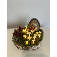 Herbstdeko Herbstgesteck Ledpilze Igel Herbstdeko Herbstgesteck Ledpilze Igel von HeimlichDeko