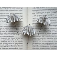 Set Drei Papier Schirme 9 cm Vintage Aus Alten Buchseiten Mit Draht Zum Aufhängen Für Weihnachten Oder Als Dekoration Set Drei Papier Schirme 9 cm Vintage Aus Alten Buchseiten Mit Draht Zum Aufhängen Für Weihnachten Oder Als Dekoration von HeinzundBrummel