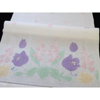 Vintage Damast Leinentuch Mit Tulpen Und Frühlingsblumen Muster Vintage Damast Leinentuch Mit Tulpen Und Frühlingsblumen Muster von HeirloomLaceandLinen