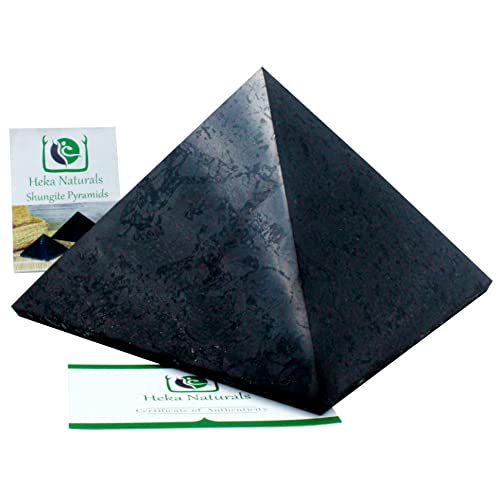 Heka Naturals Polierte Shungit Pyramide Kristall | 15 cm - Schwarze Mineralsteine für Dekoration & Meditation - Wohnzimmerkristalle - Natürliche Barriere & Reiniger - Fullerene von Heka Naturals