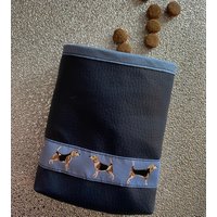 Bagins Leckerliebeutel Beagle Für Die Jackentasche Kunstleder Futterbeutel Bagins Leckerliebeutel Beagle Für Die Jackentasche Kunstleder Futterbeutel von Heldenmeute