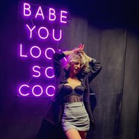 Babe You Look So Cool Neon Schild Custom - Dekor von HelenLedCo