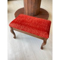 Vintage Teppich Hocker, Buchenholz Möbel, Ottoman Stuhl, Teppich, Couchtisch, Wohnkultur von Helloistanbul