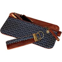 Hochwertiges Stifteetui Leder & Stoff Wellen Japan von HenrietteClaire