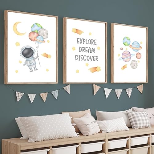 Herfair 3er Set Bilder Babyzimmer,Cartoon Astronaut Rakete Raumschiff Poster Kinderzimmer,Astronaut Planeten Bilder Wandbilder Deko für Wohnzimmer Schlafzimmer (B,30X40CM) von Herfair