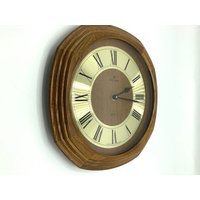 Perfekter Zustand Große Mid Century Junghans Clock Hergestellt in Deutschland/Retro Batterie Betrieben Holz Wanduhr von HeritageTreasuresArt