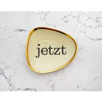 Wandteller Typo Jetzt 10 cm Vintage Teller Wanddeko Gold Herr Fuchs Eckig/Oval von HerrFuchs