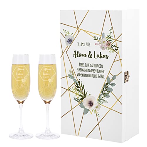 Herz & Heim® 2 Leonardo Sektgläser zur Hochzeit mit Gravur in weißer Holz-Geschenkbox - ideales Hochzeitsgeschenk Blumen von Herz & Heim