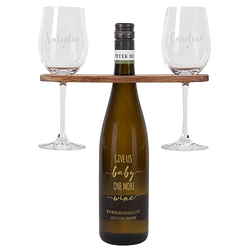 Herz & Heim® Geschenkset Leonardo Weingläser mit Gravur inkl Weinbutler & gravierte Flasche 7,5 cm x 21 cm (Ø/H), one more wine von Herz & Heim