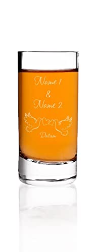 Herz & Heim® edles Schnapsglas zur Hochzeit mit Gravur der Namen des Paares - Gastgeschenk u. Hochzeitsgeschenk (Tauben) von Herz & Heim