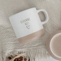 Hebamme Mit Herz - 350Ml Gravierter Steingut Tasse Personalisiert Unglasiertem Boden | Sandy von HerzHolzPapier