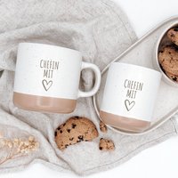 Individuelles Geschenk I Steinzeug-Tasse |Chefin Mit Herz | Sandy Und Ohne Henkel Individuelles Geschenk I Steinzeug-Tasse |Chefin Mit Herz | Sandy Und Ohne Henkel von HerzHolzPapier