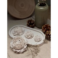 Raysin Blumen I Blüten Deko Frühling Weiß | Nordisch Minimalistisch Hyggen Giesform von HerzensglueckSchatze