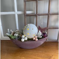 Adventsgesteck Weiß Beere Weihnachtsgesteck Sterne Led Glaskugel Gesteck L35cm von Herzflair