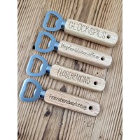 Personalisierter Flaschenöffner Aus Holz Mit Spruch Oder Wunschtext, Bieröffner, Kapselheber, Geschenk Vatertag - Geschenkidee Mitbringsel von HerzigeDinge