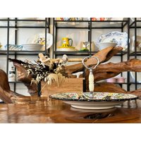 Etagere/Dessertständer Mit Ornament Servieren Tischdekoration Keramikgeschirr Handarbeit Aus Keramik Dekoration Geschenkidee Etagere/Dessertständer Mit Ornament Servieren Tischdekoration Keramikgeschirr Handarbeit Aus Keramik Dekoration Geschenkidee von HerzstueckeABG