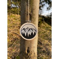 Berge - Landschaft Stickrahmen Zum Aufhängen Dekorahmen Mit Motiv Geschenk Willkommen Berge - Landschaft Stickrahmen Zum Aufhängen Dekorahmen Mit Motiv Geschenk Willkommen von HerzstueckevonJulia